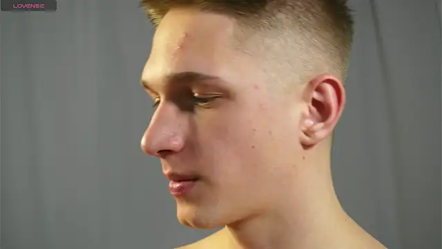 Snapshot of dustyn_fox chatting on 01.18.25 dustyn fox online show from 01.18.25