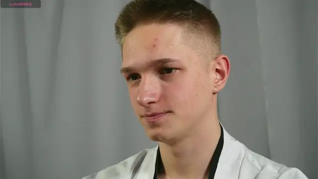 Snapshot of dustyn_fox chatting on 01.19.25 dustyn fox online show from 01.19.25