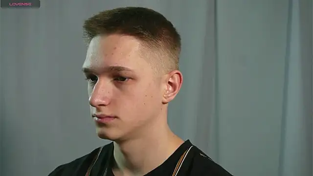 Snapshot of dustyn_fox chatting on 01.21.25 dustyn fox online show from 01.21.25