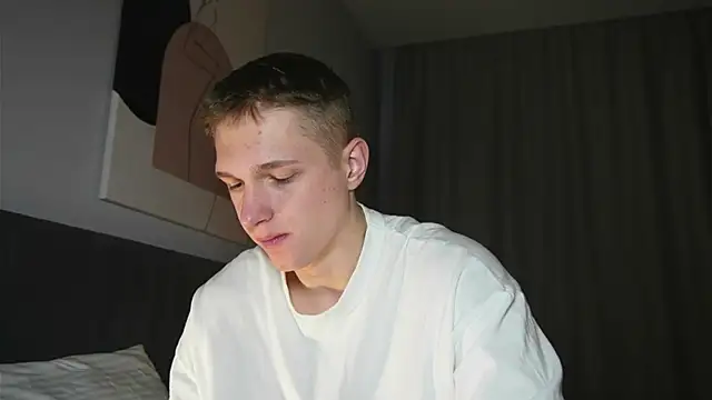 Snapshot of dustyn_fox chatting on 01.28.25 dustyn fox online show from 01.28.25