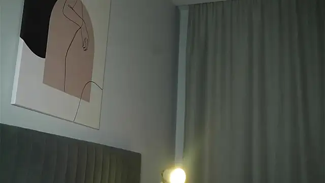 Snapshot of dustyn_fox chatting on 01.28.25 dustyn fox online show from 01.28.25