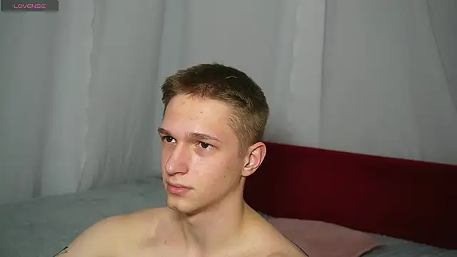 Snapshot of dustyn_fox chatting on 02.02.25 dustyn fox online show from 02.02.25