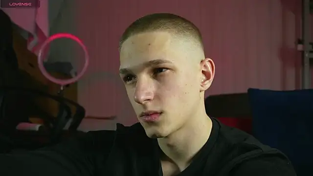 Snapshot of dustyn_fox chatting on 02.09.25 dustyn fox online show from 02.09.25