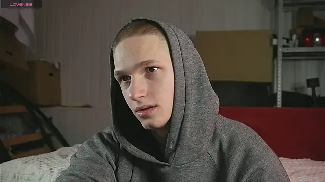 Snapshot of dustyn_fox chatting on 02.14.25 dustyn fox online show from 02.14.25