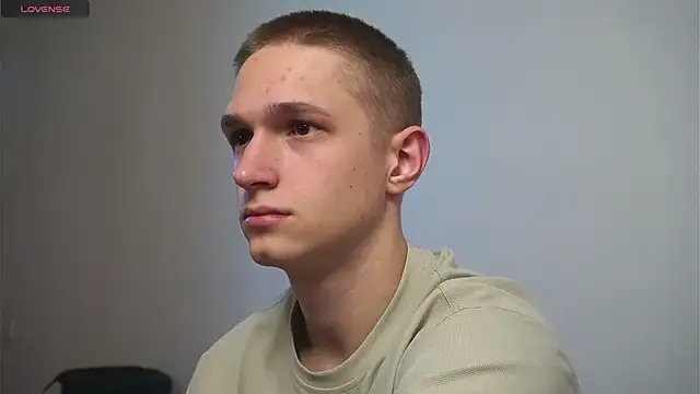 Snapshot of dustyn_fox chatting on 02.26.25 dustyn fox online show from 02.26.25