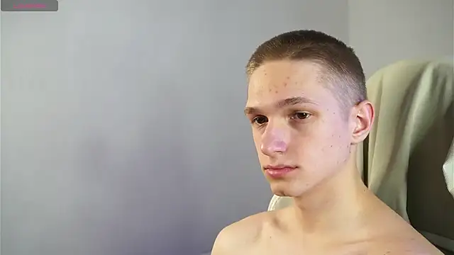 Snapshot of dustyn_fox chatting on 03.01.25 dustyn fox online show from 03.01.25