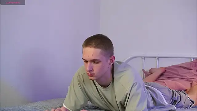 Snapshot of dustyn_fox chatting on 03.03.25 dustyn fox online show from 03.03.25