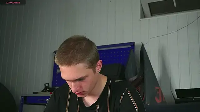 Snapshot of dustyn_fox chatting on 10.07.25 dustyn fox online show from 10.07.25