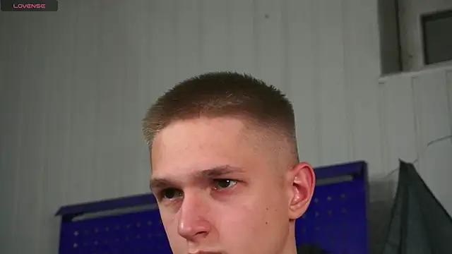 Snapshot of dustyn_fox chatting on 10.14.25 dustyn fox online show from 10.14.25