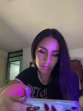 Snapshot of FrancellyHot chatting on 02.07.25 FrancellyHot online show from 02.07.25