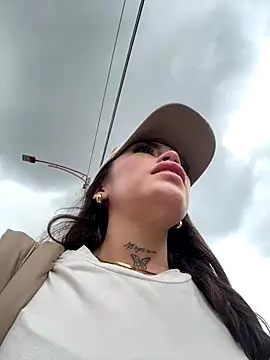 Effy Bonny online show from 11.15.25