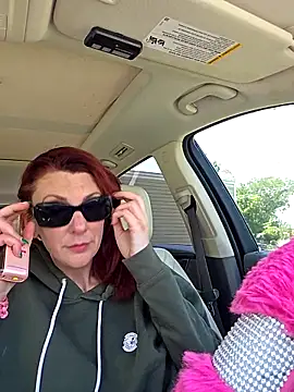 Snapshot of MissyRoulette chatting on 09.13.25 MissyRoulette online show from 09.13.25