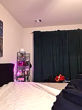 Snapshot of MissyRoulette chatting on 10.12.25 MissyRoulette online show from 10.12.25