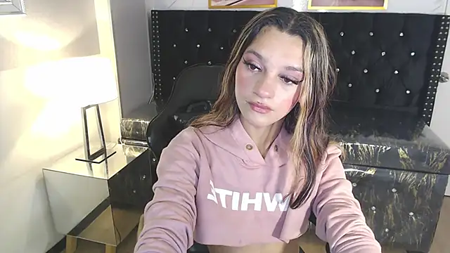 Laurita b online show from 01.15.25