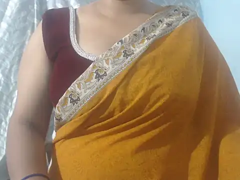 cute-priy online show from 04.21.26