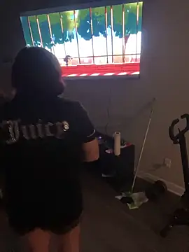 ThicBunz online show from 03.06.25