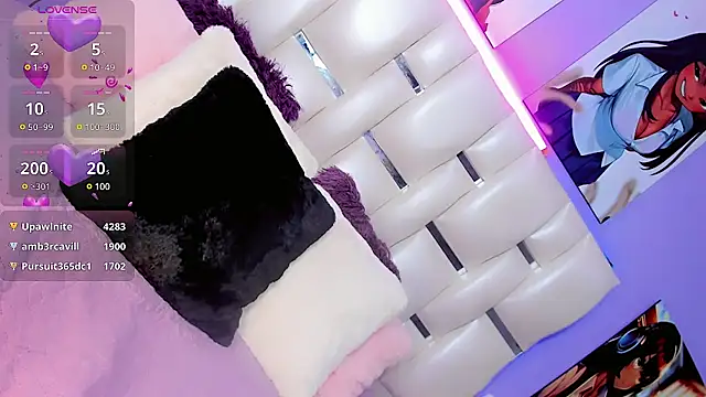 Snapshot of Baby_Kenia chatting on 12.28.24 Baby Kenia online show from 12.28.24