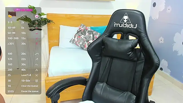 aixa 15 online show from 01.14.25