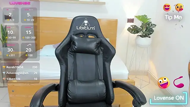 aixa 15 online show from 02.10.25