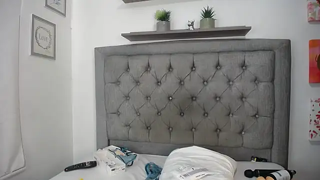 Snapshot of Carolina_love19 chatting on 01.06.25 Carolina love19 online show from 01.06.25