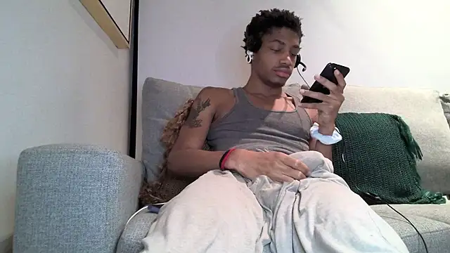Snapshot of Skinnyblackman chatting on 03.19.26 Skinnyblackman online show from 03.19.26