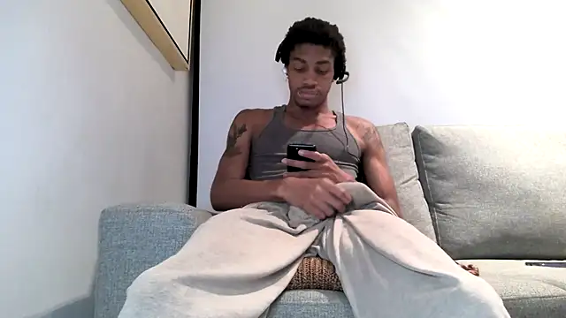 Snapshot of Skinnyblackman chatting on 03.21.26 Skinnyblackman online show from 03.21.26