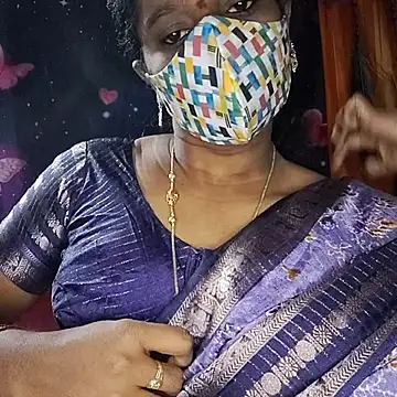 Snapshot of anisha91 chatting on 11.25.25 anisha91 online show from 11.25.25