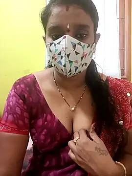 Snapshot of anisha91 chatting on 12.23.25 anisha91 online show from 12.23.25