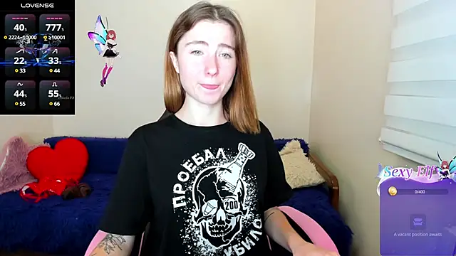 Snapshot of Luxuryalma chatting on 12.25.24 Luxuryalma online show from 12.25.24