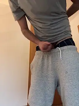 Snapshot of Bick_dick1997 chatting on 01.29.25 Bick dick1997 online show from 01.29.25