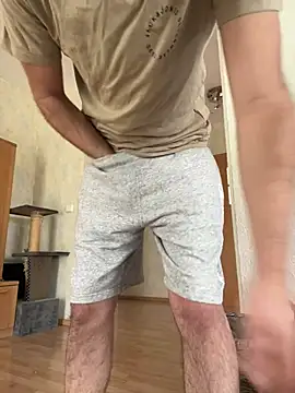 Snapshot of Bick_dick1997 chatting on 03.14.25 Bick dick1997 online show from 03.14.25