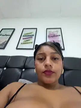 anaesca online show from 12.14.25