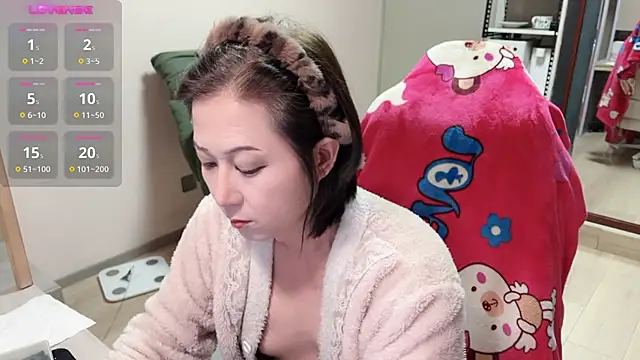 Snapshot of majlee2024 chatting on 02.11.26 majlee2024 online show from 02.11.26