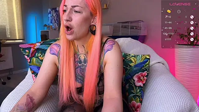Snapshot of Tanya_Acid chatting on 05.02.26 Tanya Acid online show from 05.02.26