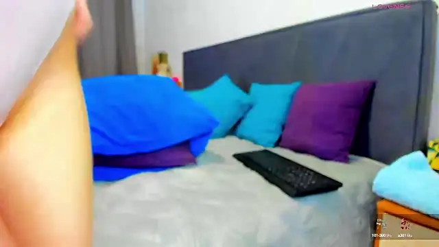  Luna Ly online show from 03.14.25