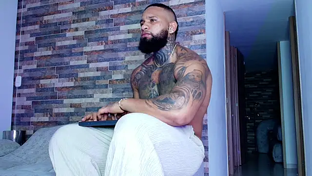 Snapshot of zaiin_diesel chatting on 09.27.25 zaiin diesel online show from 09.27.25