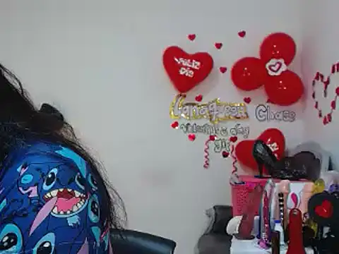 lanaqueen699 online show from 02.18.25