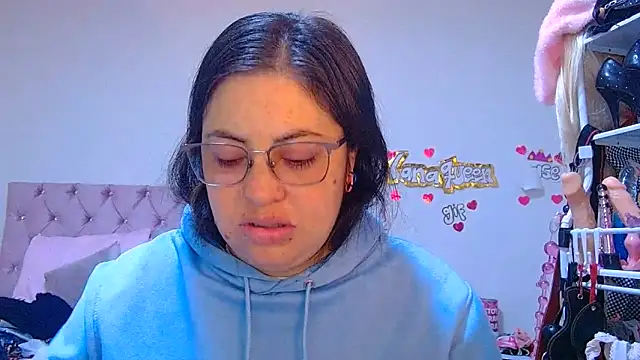 Snapshot of lanaqueen699 chatting on 06.11.26 lanaqueen699 online show from 06.11.26