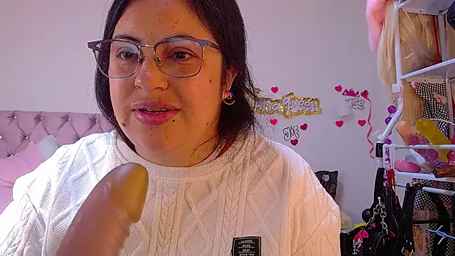 Snapshot of lanaqueen699 chatting on 06.30.26 lanaqueen699 online show from 06.30.26