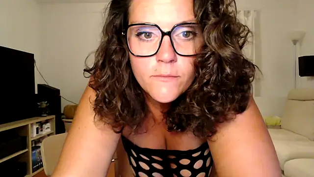 Snapshot of vagina02cam chatting on 06.26.26 vagina02cam online show from 06.26.26