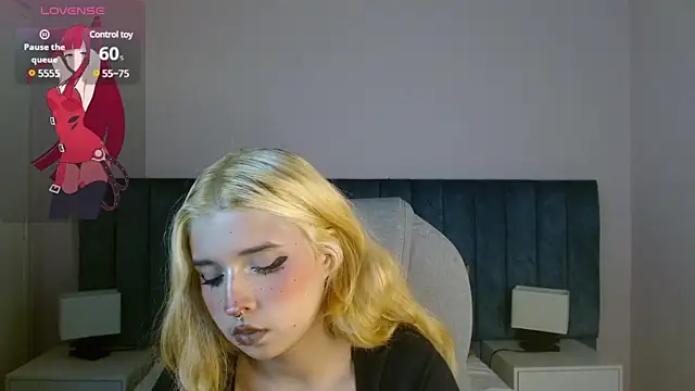 april bunnyy online show from 01.10.25