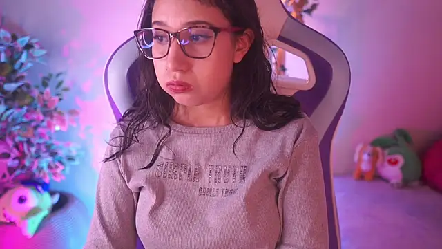 Sunny flower  online show from 02.17.26