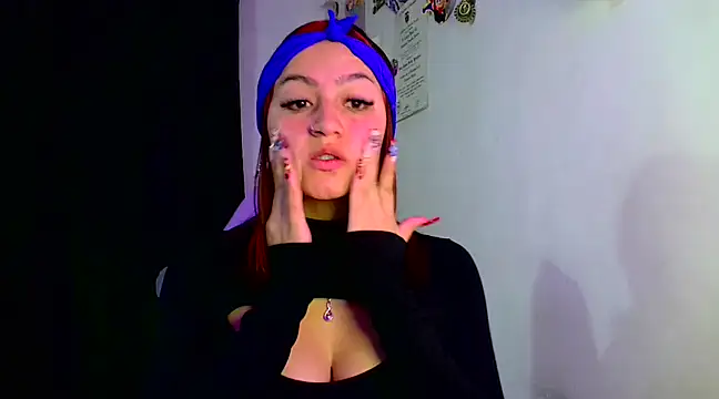 lucycherry   online show from 02.05.25