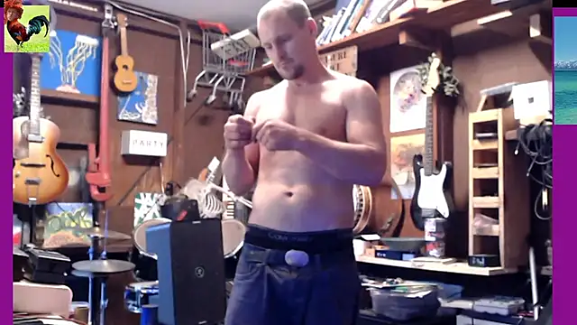 Snapshot of itsjameswebbscope chatting on 11.11.25 itsjameswebbscope online show from 11.11.25