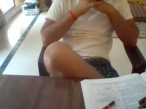 Snapshot of bigvorn6 chatting on 03.15.25 bigvorn6 online show from 03.15.25