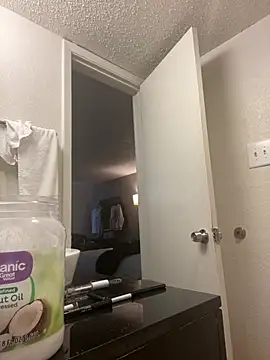 PrettyGal Tingz online show from 01.27.25