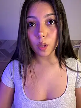 Maii chan online show from 12.18.25