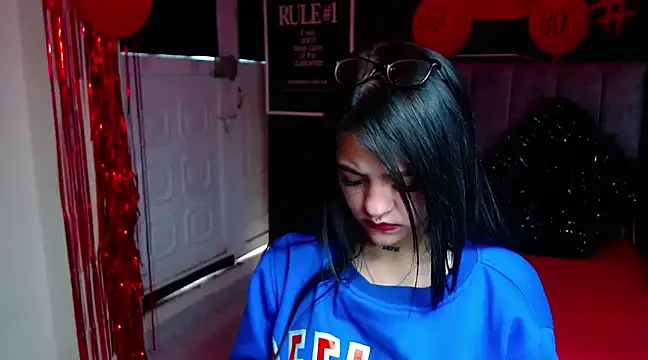 Violettasquirt online show from 02.27.25