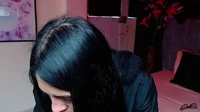 Violettasquirt online show from 12.05.25