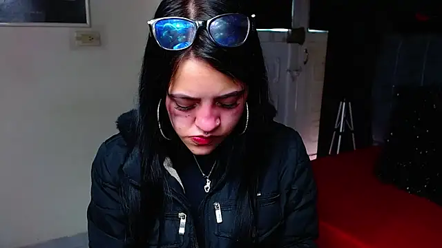 Snapshot of Violettasquirt chatting on 02.05.26 Violettasquirt online show from 02.05.26